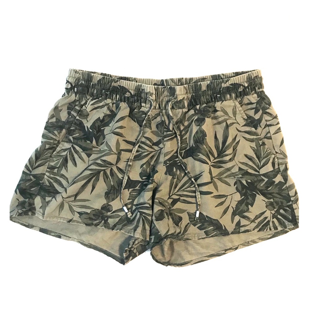 Old navy pull on shorts